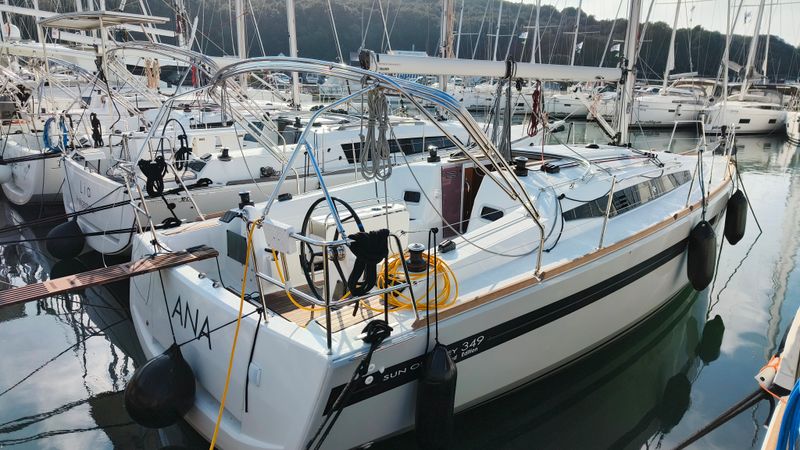 Jeanneau Sun Odyssey 349 | Ana