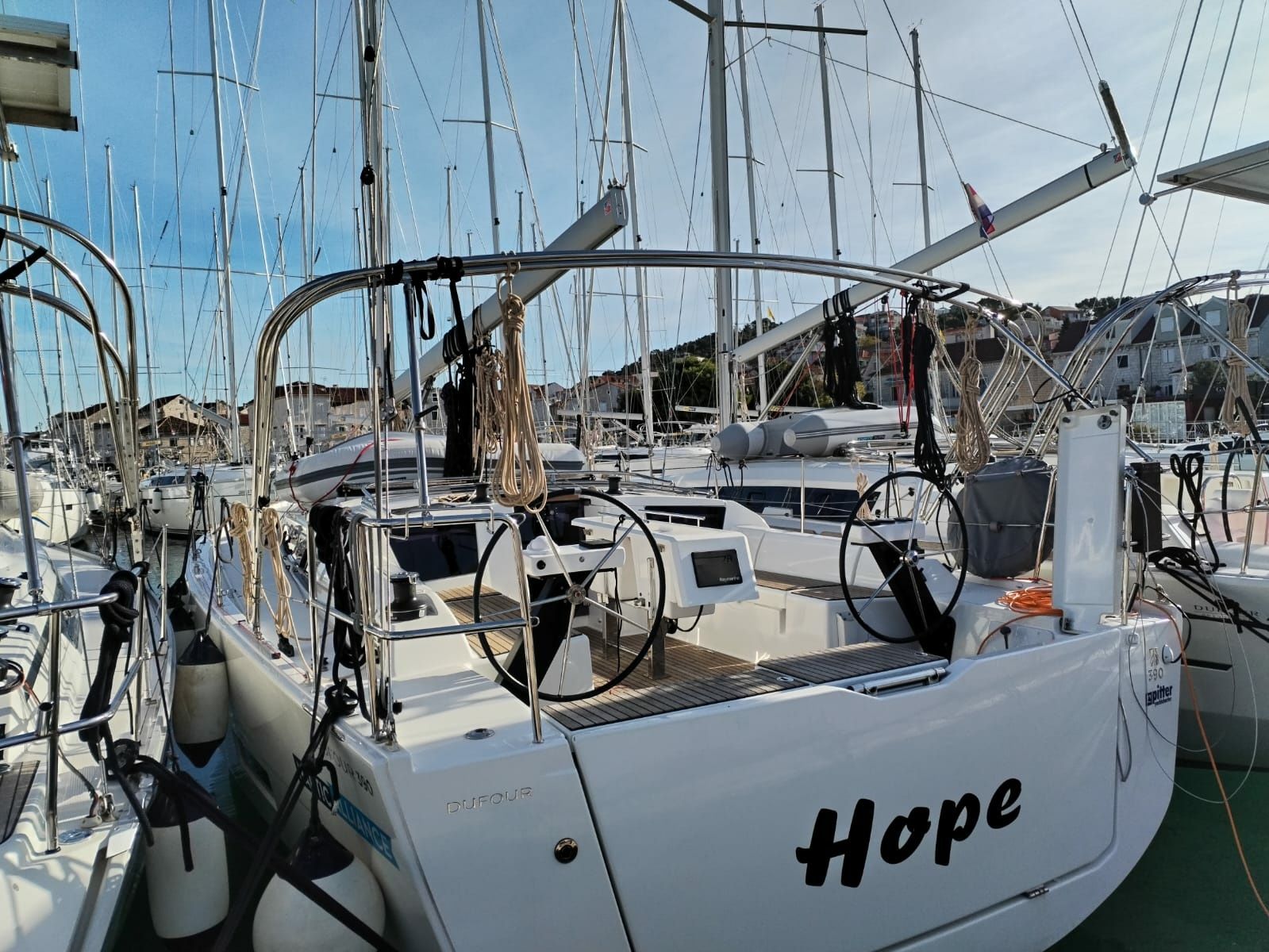 Dufour 390 | Hope