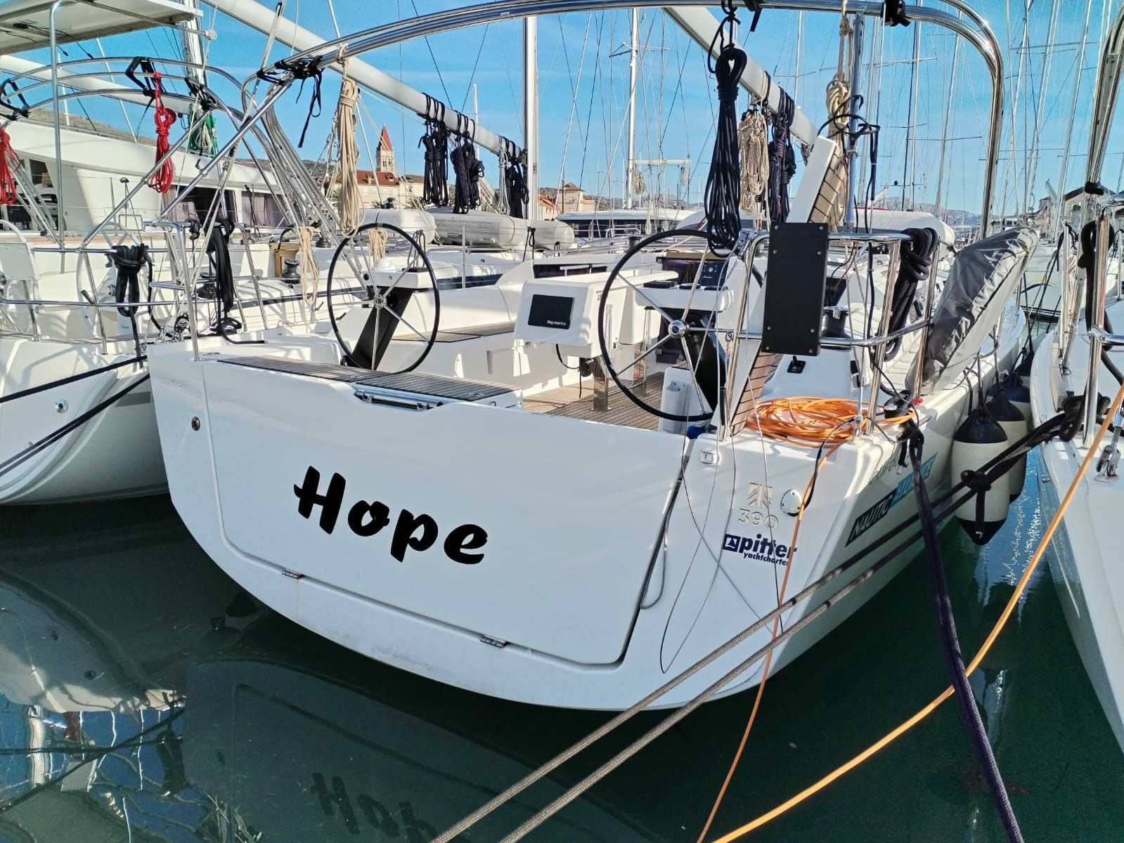 Dufour 390 | Hope