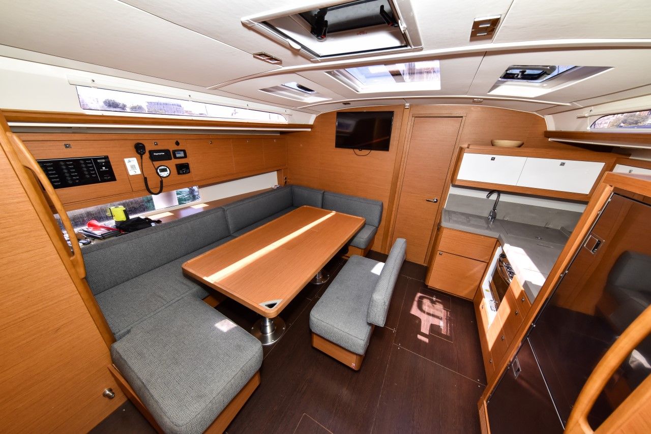 Dufour 470 | La Familia