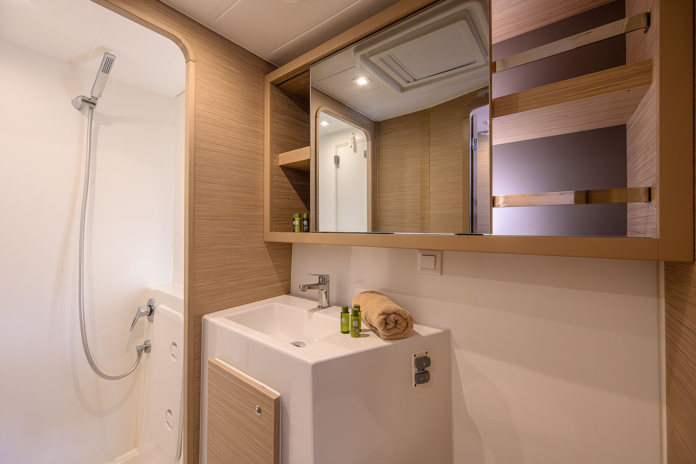 Lagoon 42 | Katharina