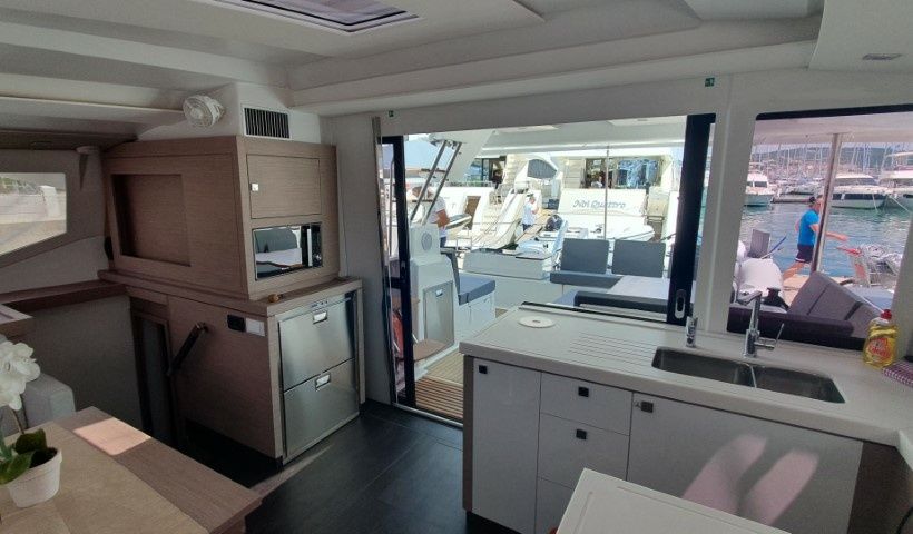 Fountaine Pajot Astrea 42 | Crazy Diamond