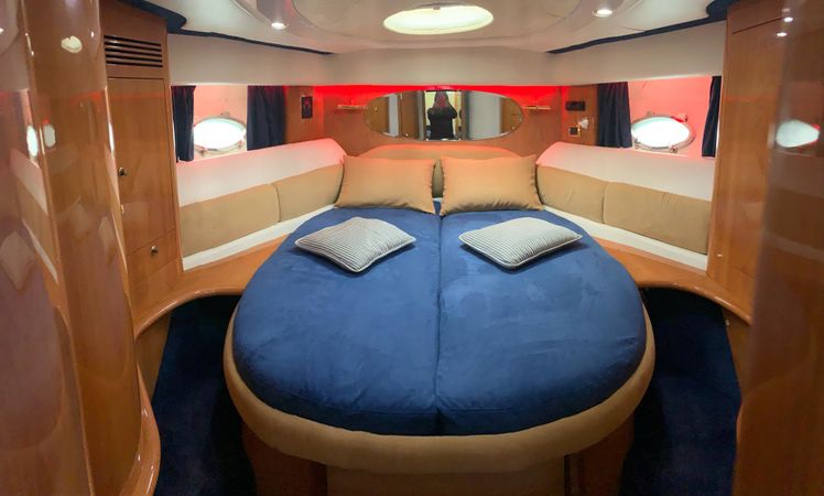 Cranchi Atlantique 50 | Crystal Blue