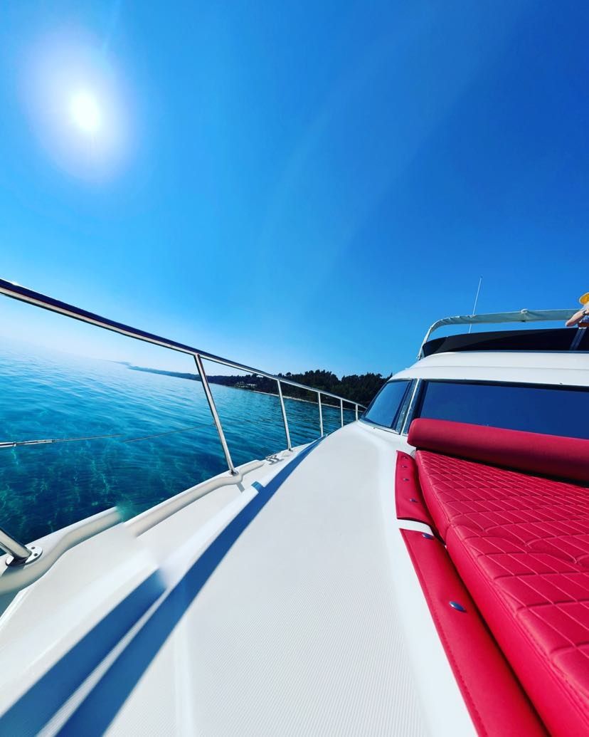 Cranchi Atlantique 50 | Crystal Blue