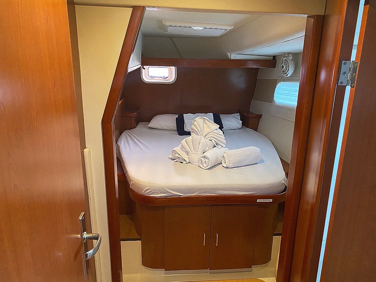 Leopard 46 | Moko Jumbie