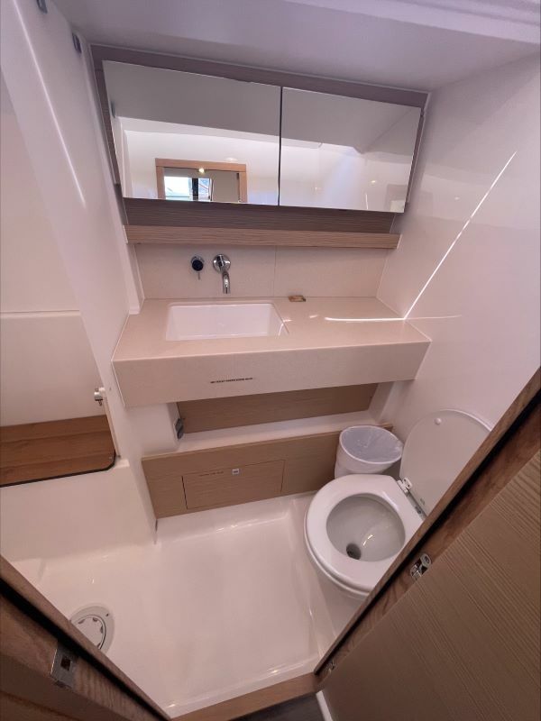 Dufour 470 | Shandy Breeze