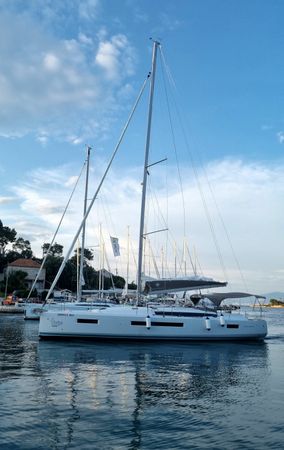 Jeanneau Sun Odyssey 490 | Izzy