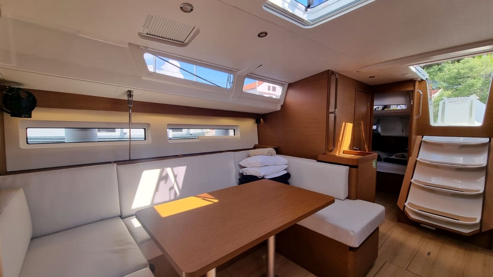 Jeanneau Sun Odyssey 490 | Izzy