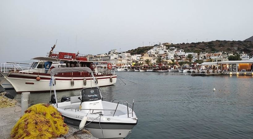 Poseidon Blu Water 170 | Honey Bee