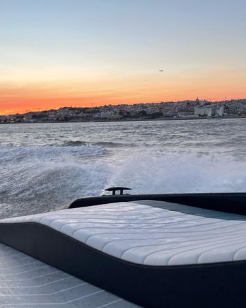 Rom 28 | Black Mirror