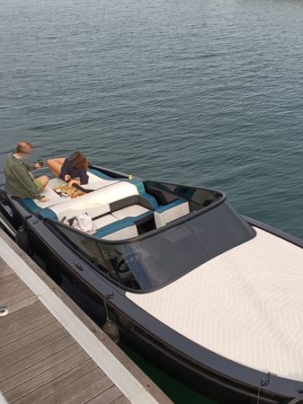 Rom 28 | Black Mirror