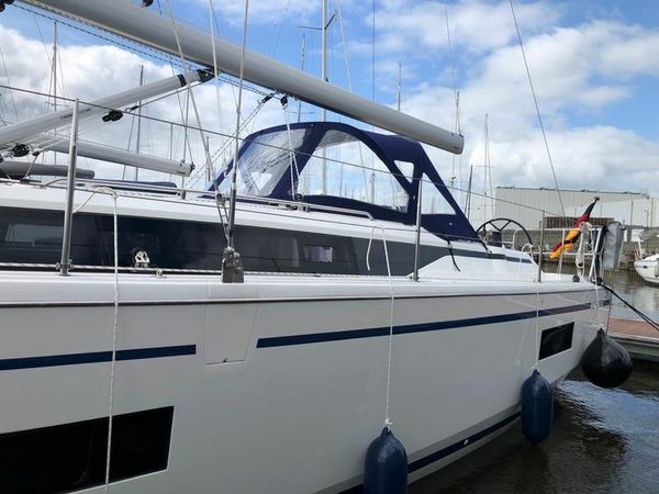 Bavaria C38 | Summertime