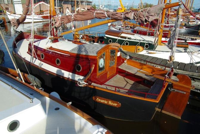 Staverse Jol 7.8 | Zwarte Beer