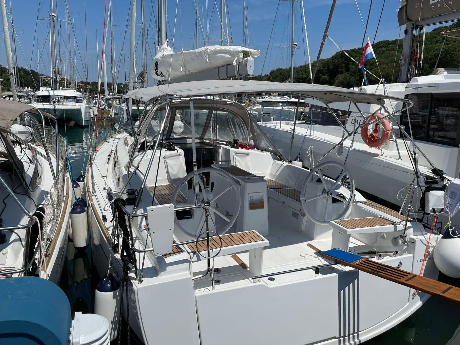 Beneteau Oceanis 38.1 | Gwada