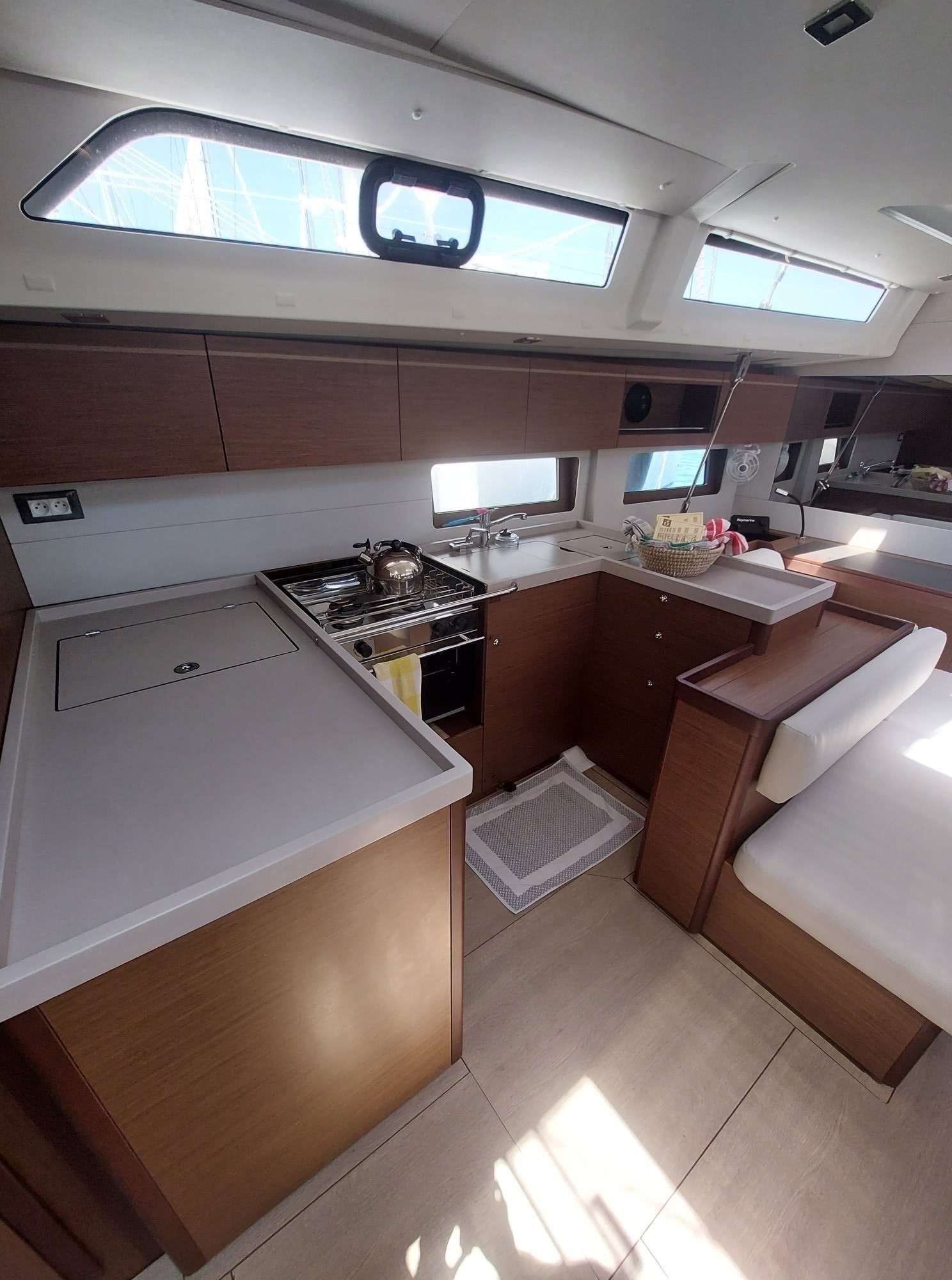 Beneteau Oceanis 51.1 | Omiros
