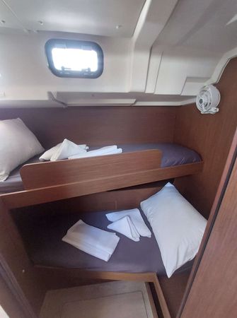 Beneteau Oceanis 51.1 | Omiros