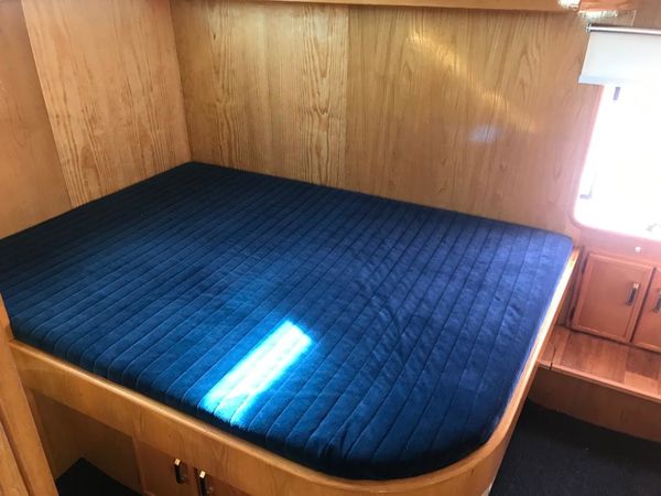 Pedro Solano 33 | Livina