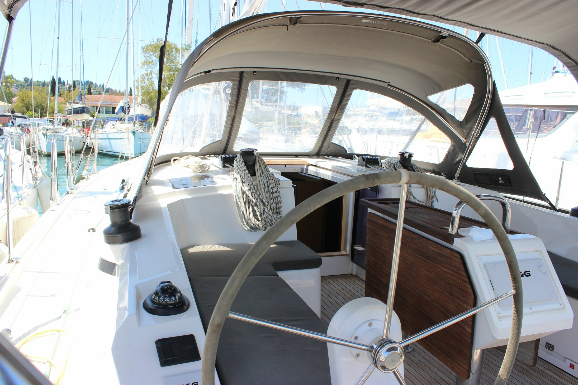 Bavaria C42 | Bella