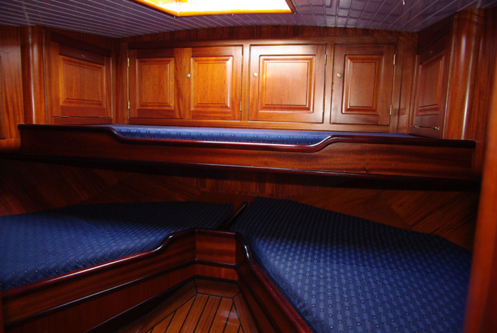 Lemsteraak 11 | Brandende Liefde