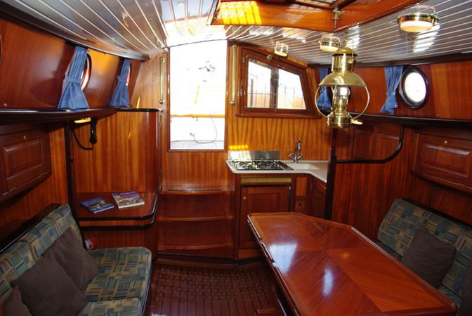 Lemsteraak 11 | Brandende Liefde