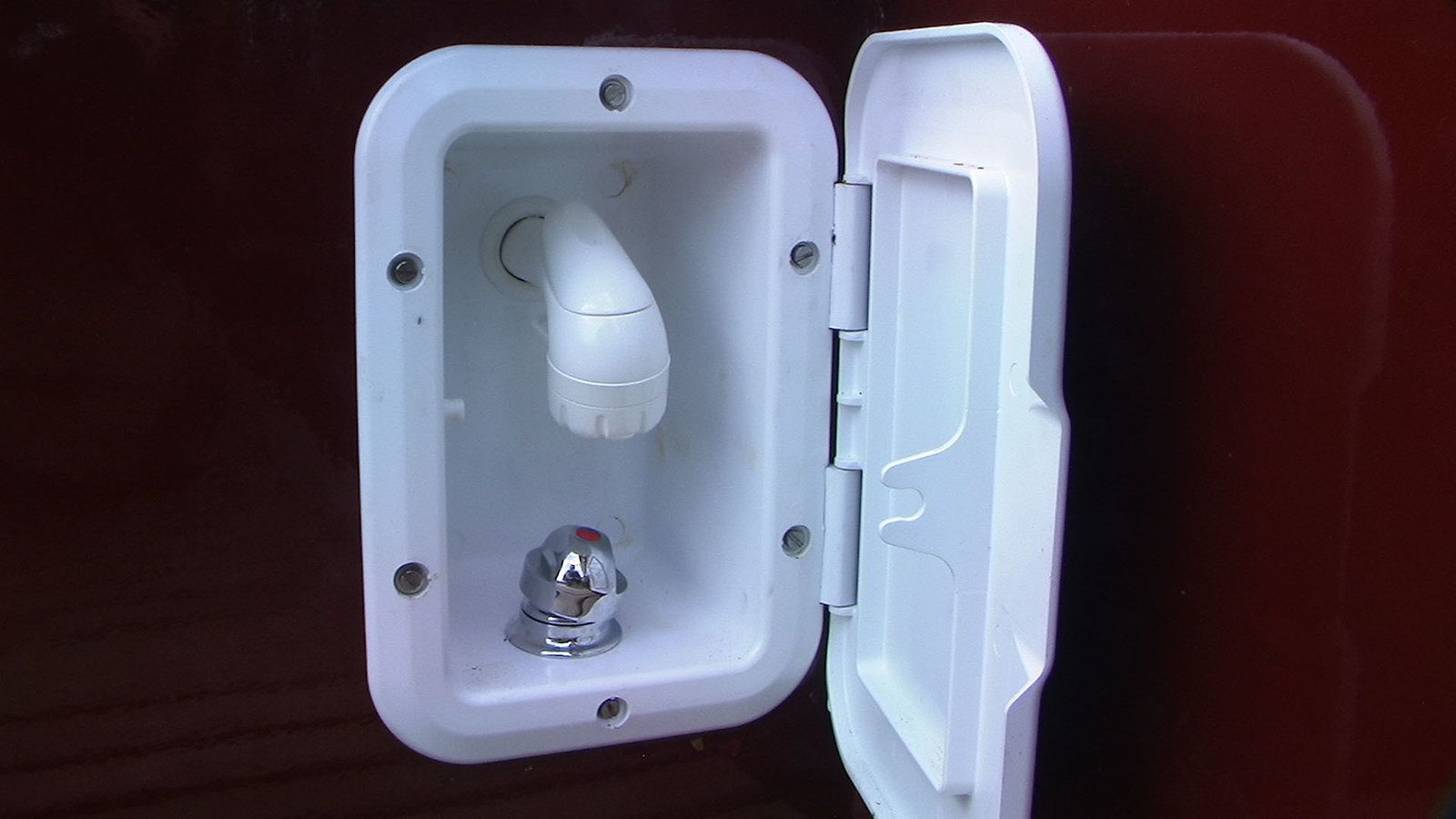 Motorbol 8.1 | Waterhoen