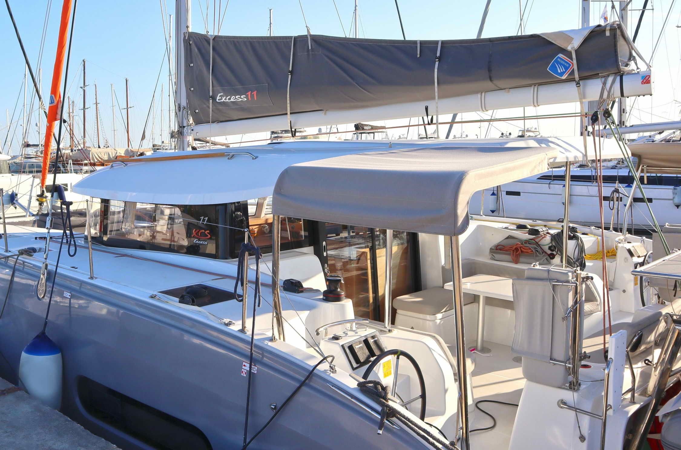 Excess 11 | Motu One