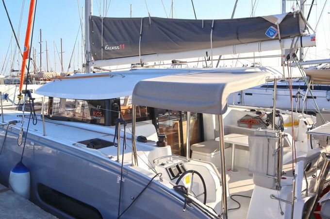 Excess 11 | Motu One