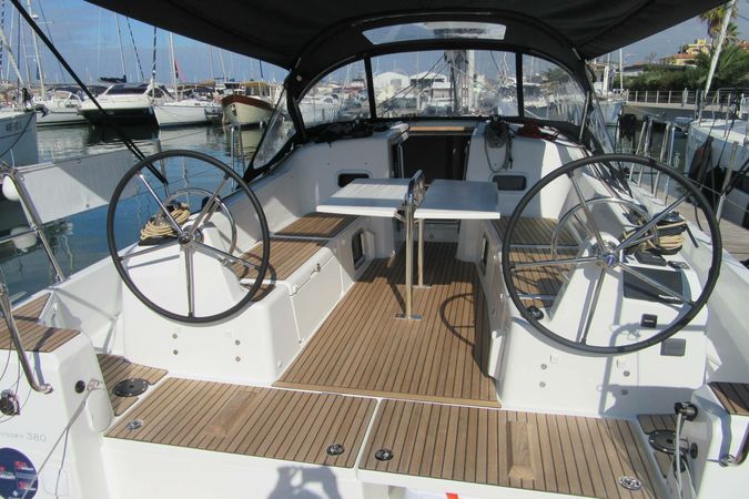 Jeanneau Sun Odyssey 380 | Euforica