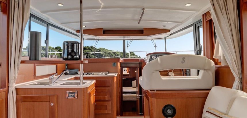 Beneteau Swift Trawler 44 | Trawler