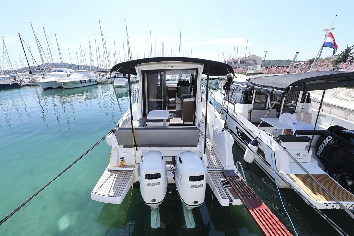 Beneteau Antares 9 | Lolo
