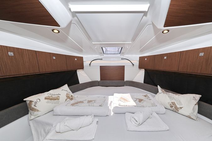 Beneteau Antares 9 | Lolo