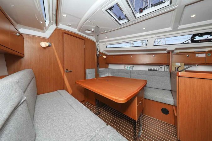 Bavaria Cruiser 34 | Funky 4ever