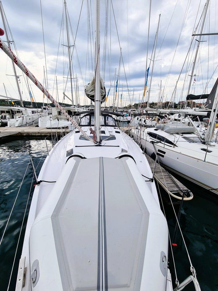 Elan 43 | First Edition