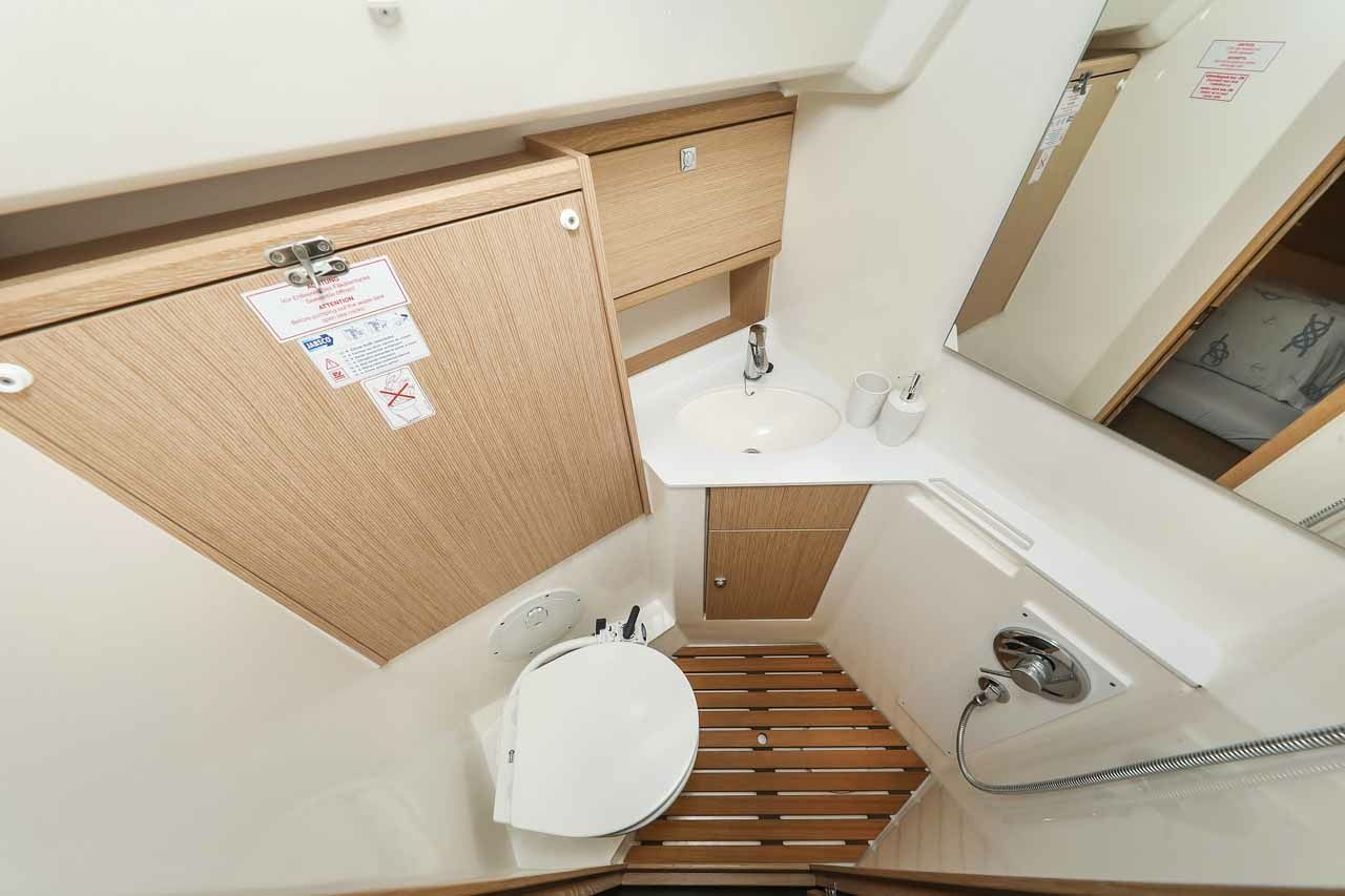 Bavaria Cruiser 46 | Studio 963