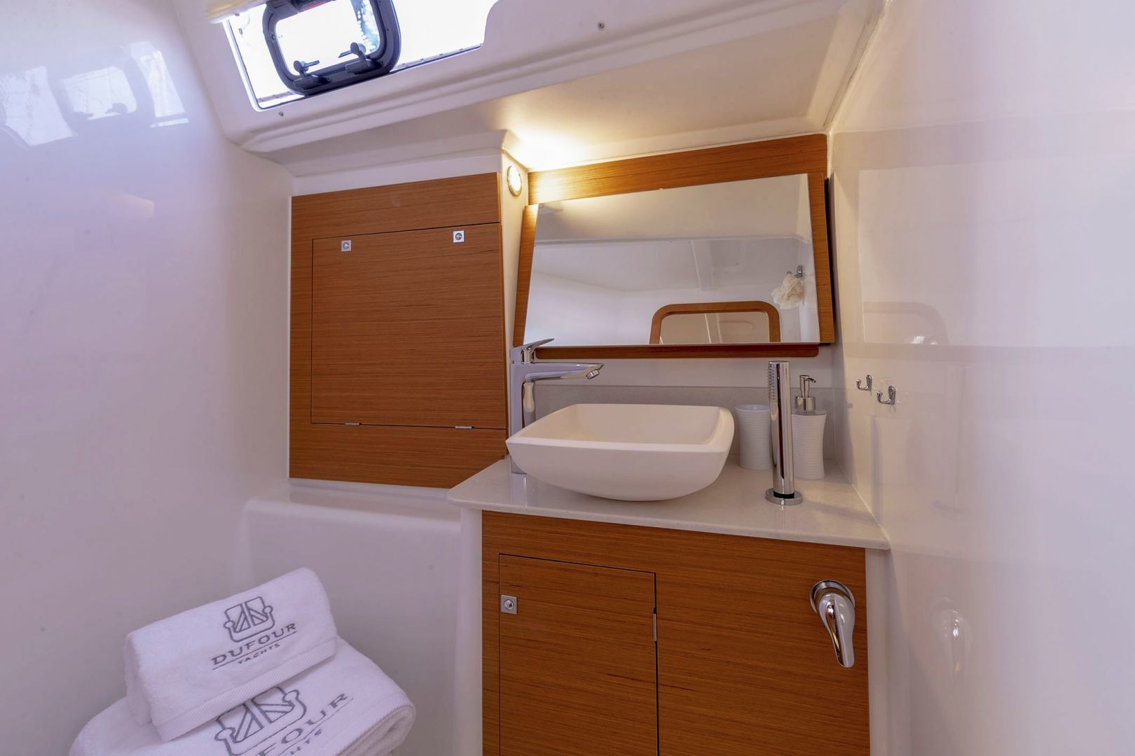 Dufour 390 | Dupina 23
