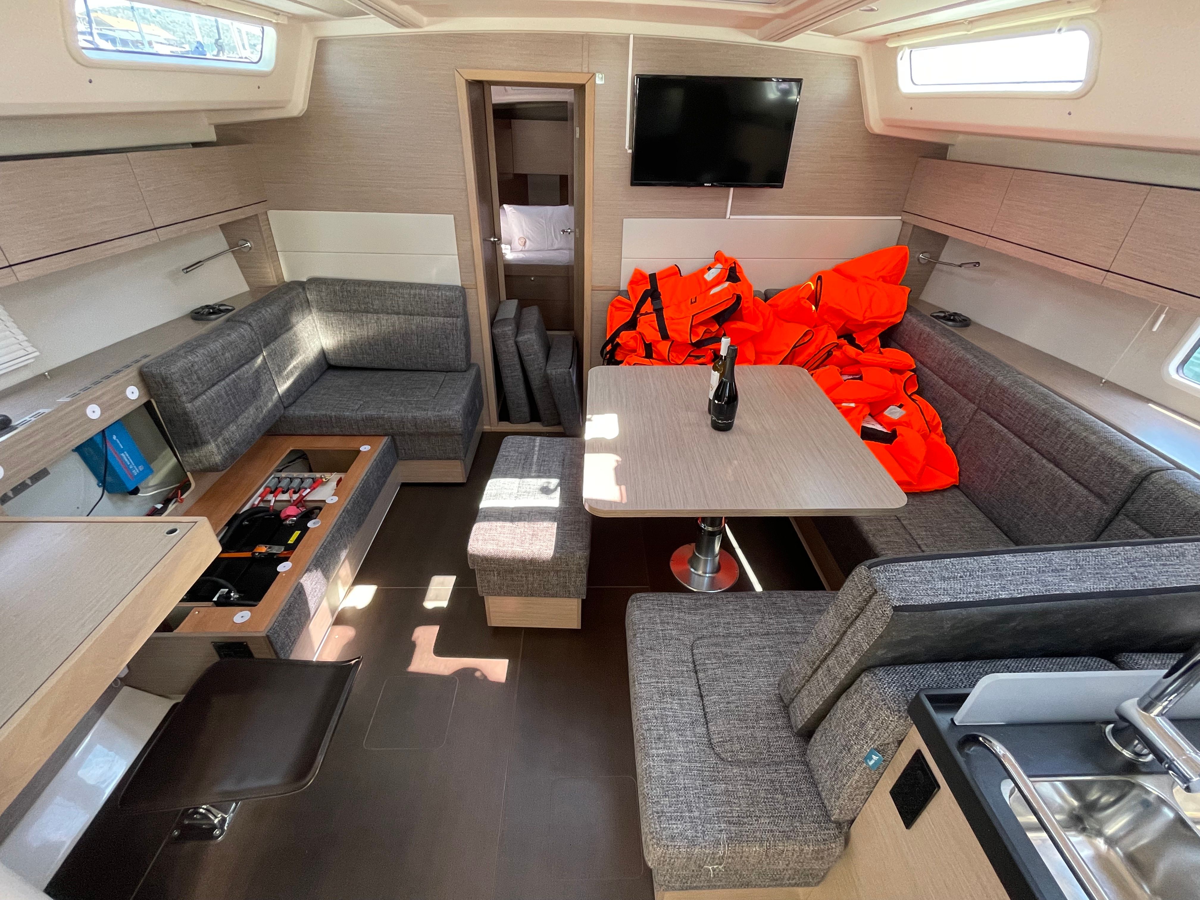 Hanse 458 | Big Blue