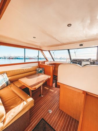 Faeton Moraga 1180 | Raddy