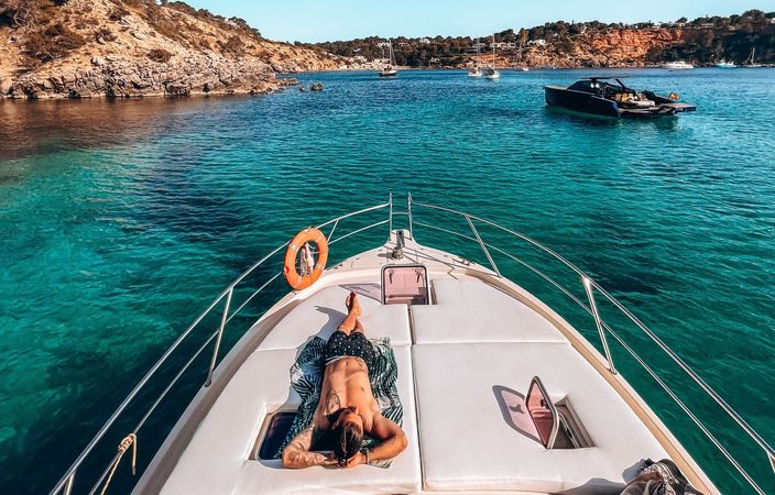 Faeton Moraga 1180 | Raddy