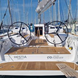 Salona 46 | Hestia
