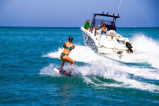 Beneteau Flyer 8 Spacedeck | Emotional