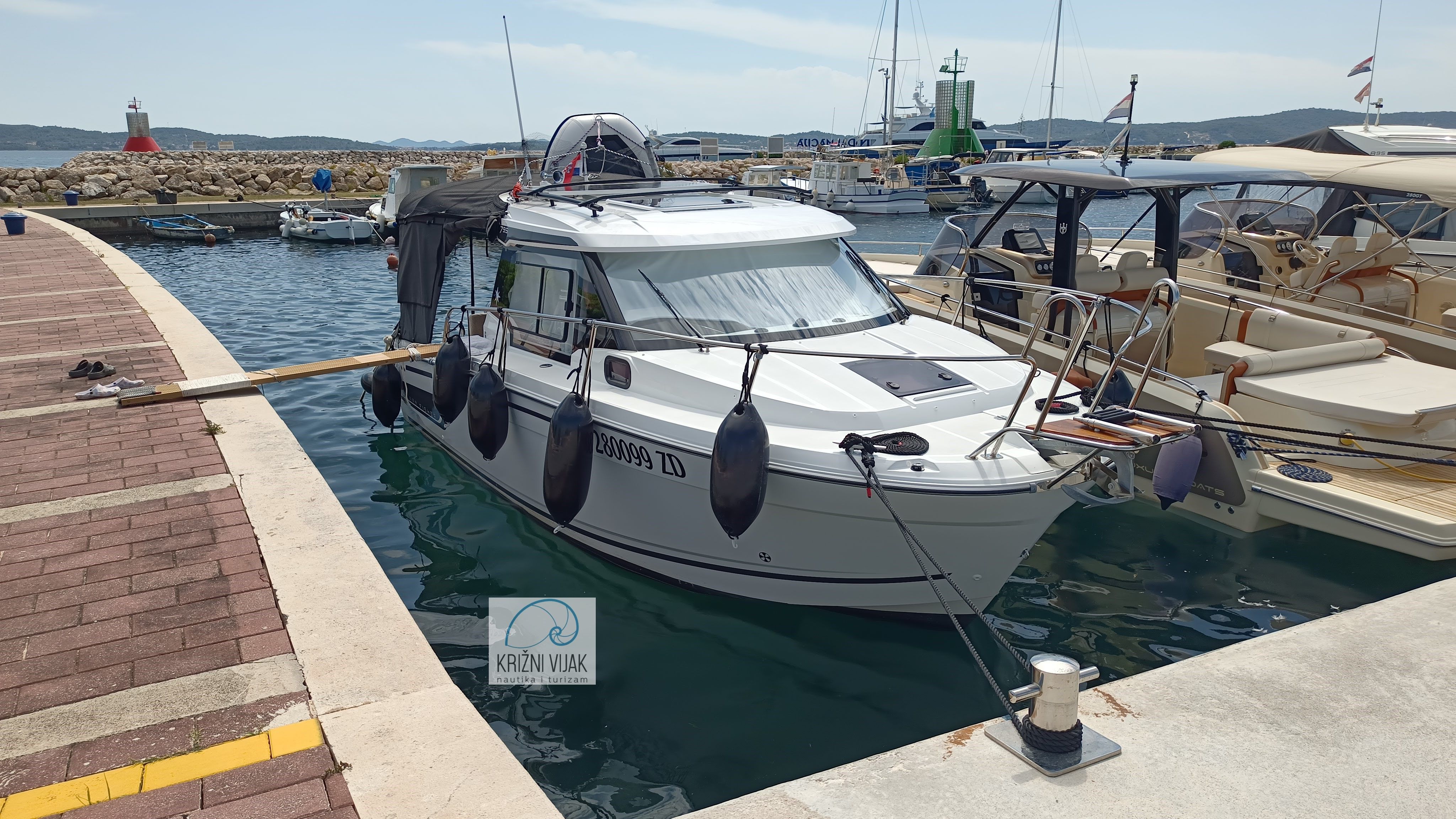 Jeanneau Merry Fisher 795 | Chill Out