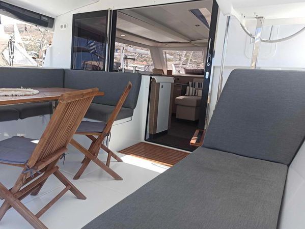Fountaine Pajot Isla 40 | Almiriki