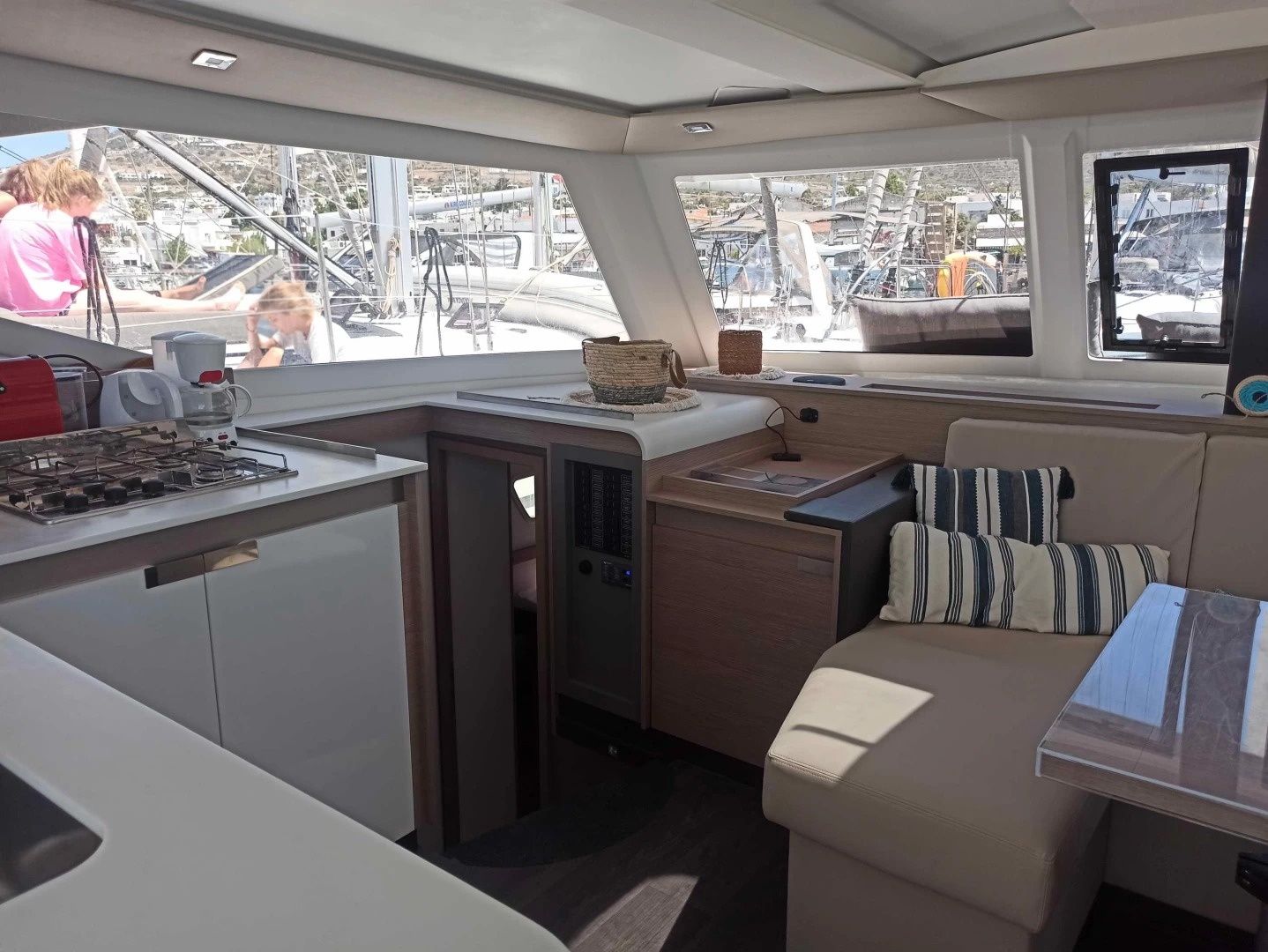 Fountaine Pajot Isla 40 | Almiriki