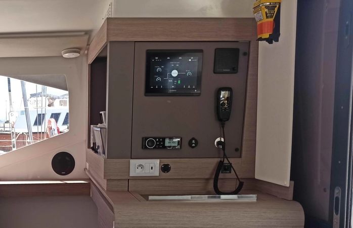 Fountaine Pajot Isla 40 | Almiriki