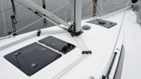 Bavaria Cruiser 33 | Aqua