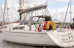 Jeanneau Sun Odyssey 33i с базой в Andijk