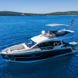 Sealine F430 | Grace 2