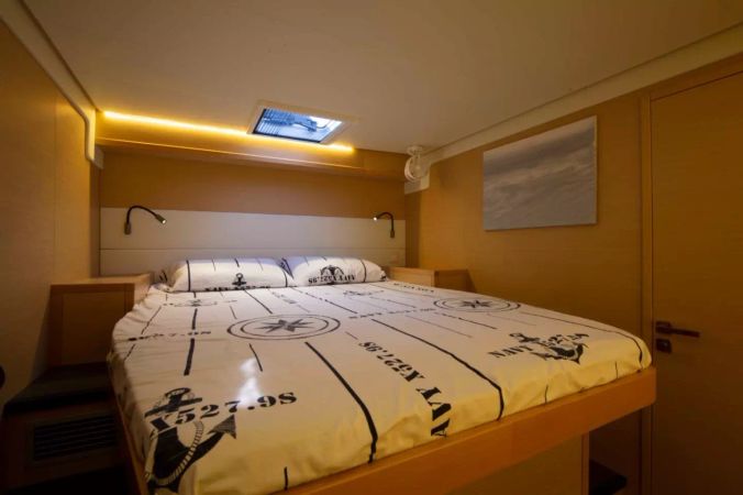 Lagoon 52 F | Idhra 3