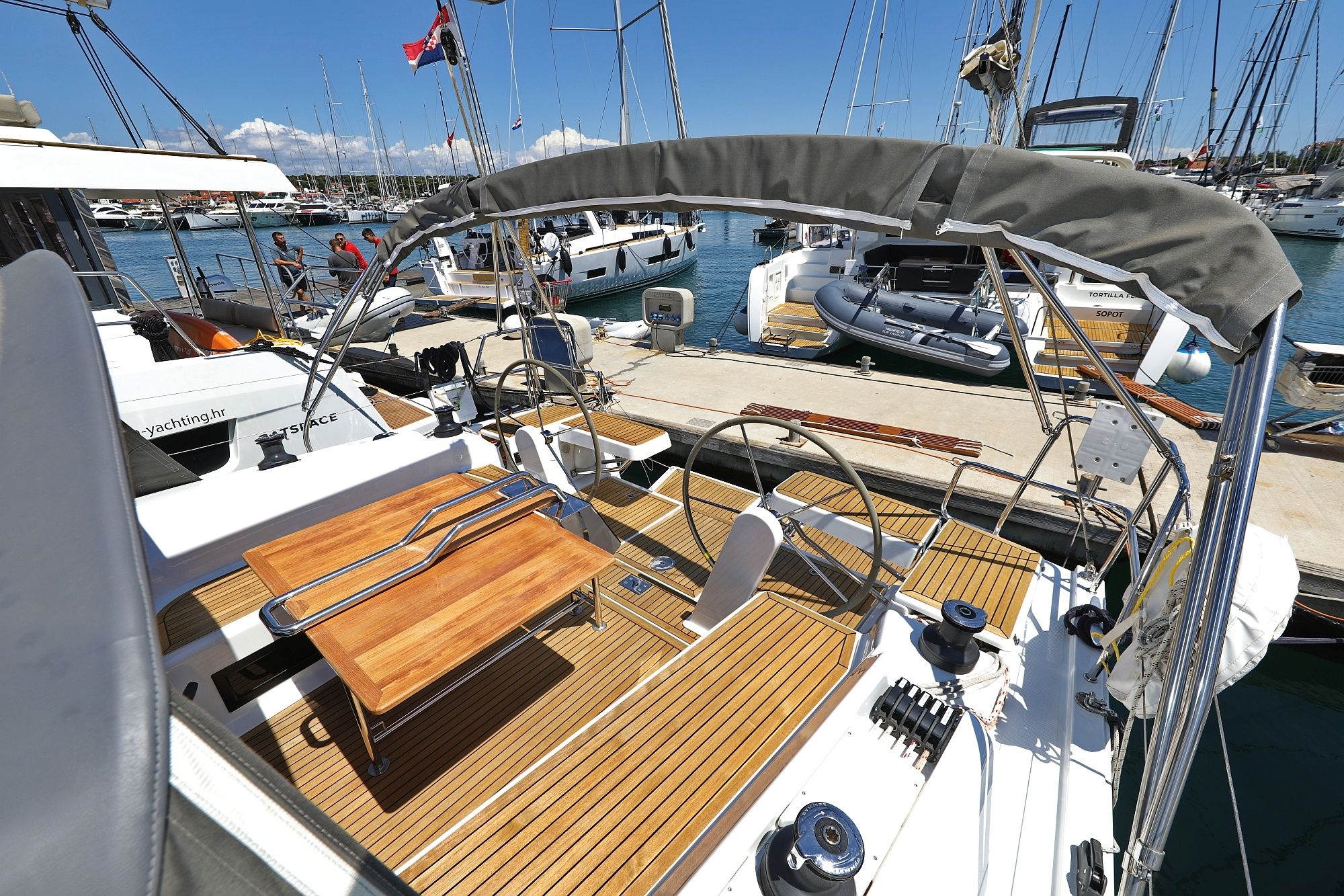 Hanse 418 | Nike