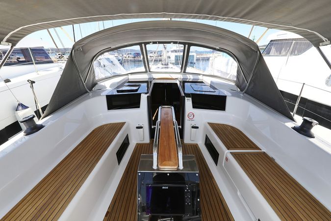 Hanse 418 | Nike